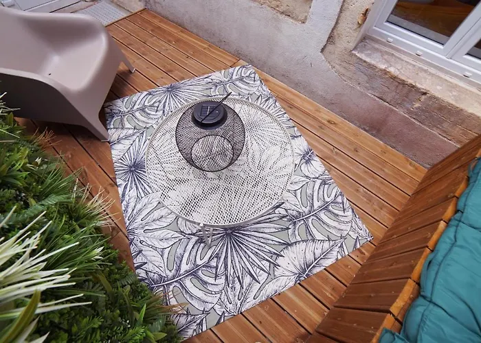 Апартаменты Patione Dans Centre De